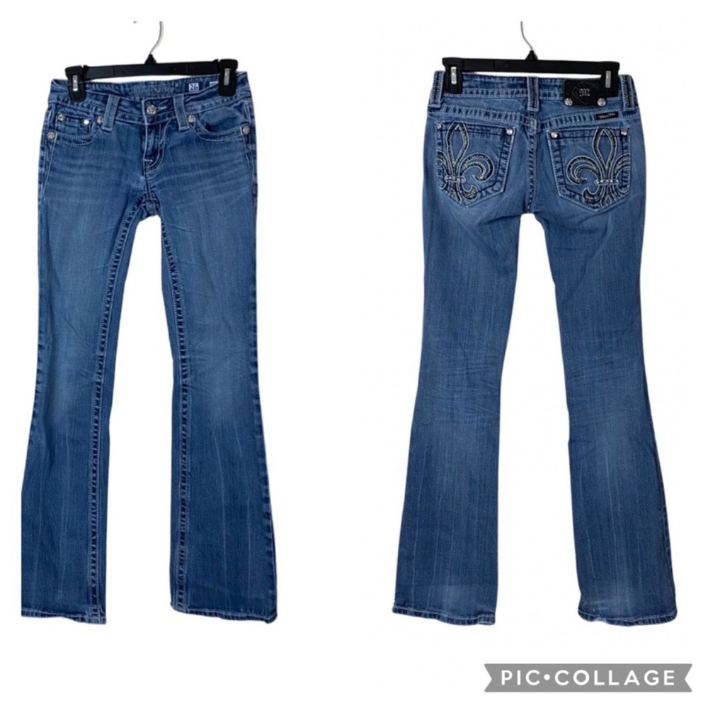Miss Me Distressed Fleur De Lis Embellished Rhinestone Boot Cut Jeans Size 26” - Picture 2 of 15
